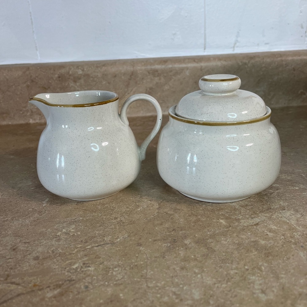 Mikasa Cream Speckled Ceramic Sugar Bowl with Gold Trim